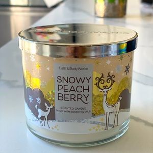 Snowy Peach Berry (Bath & Body Works)